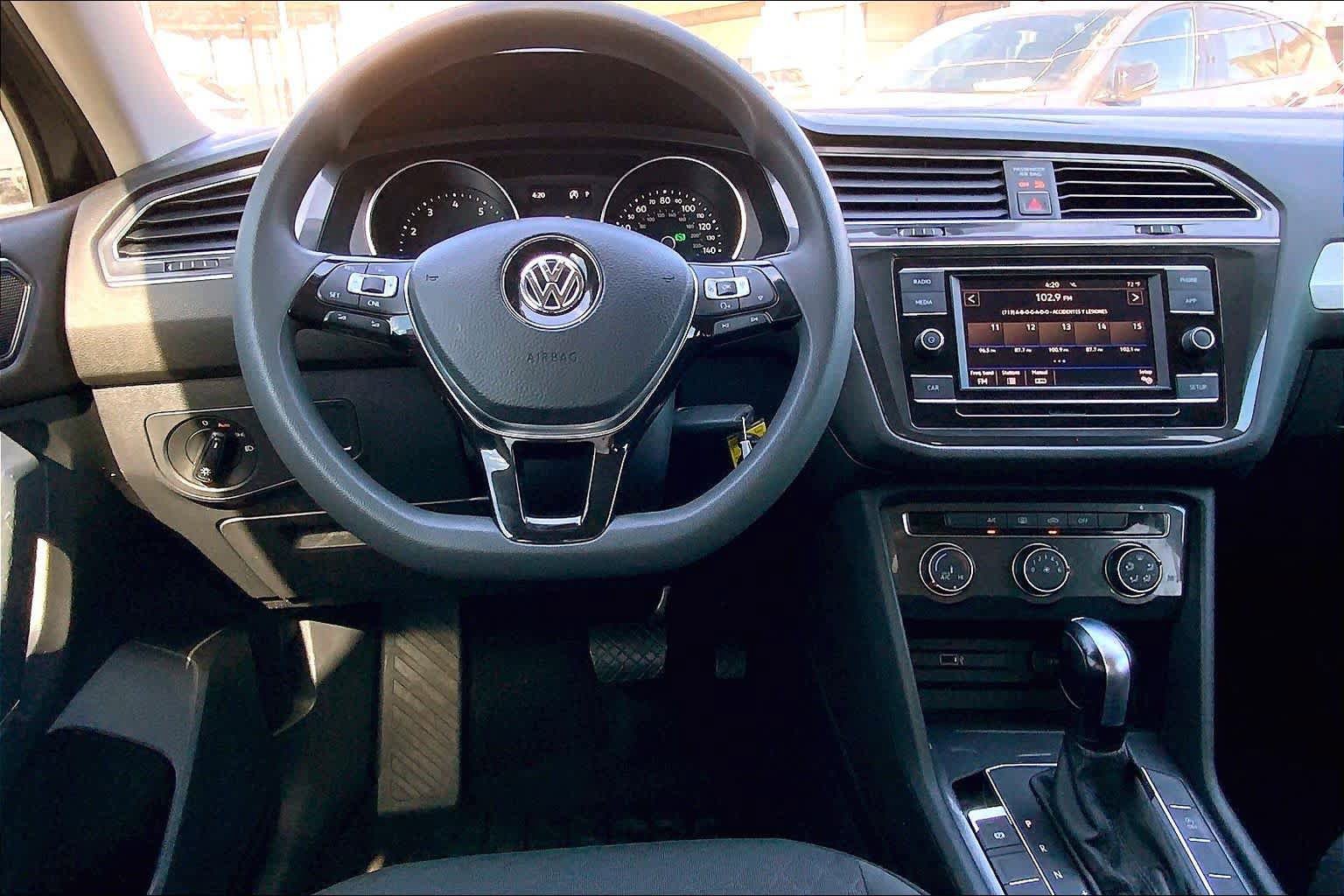 Used 2018 Volkswagen Tiguan S FWD image 5