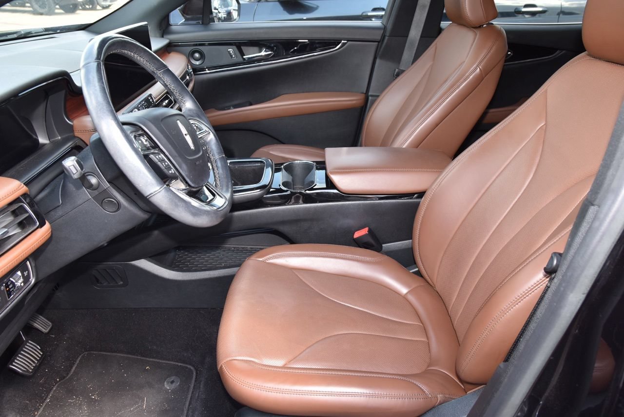Used 2022 Lincoln Nautilus Reserve w/ Equipment Group 201A FWD image 9