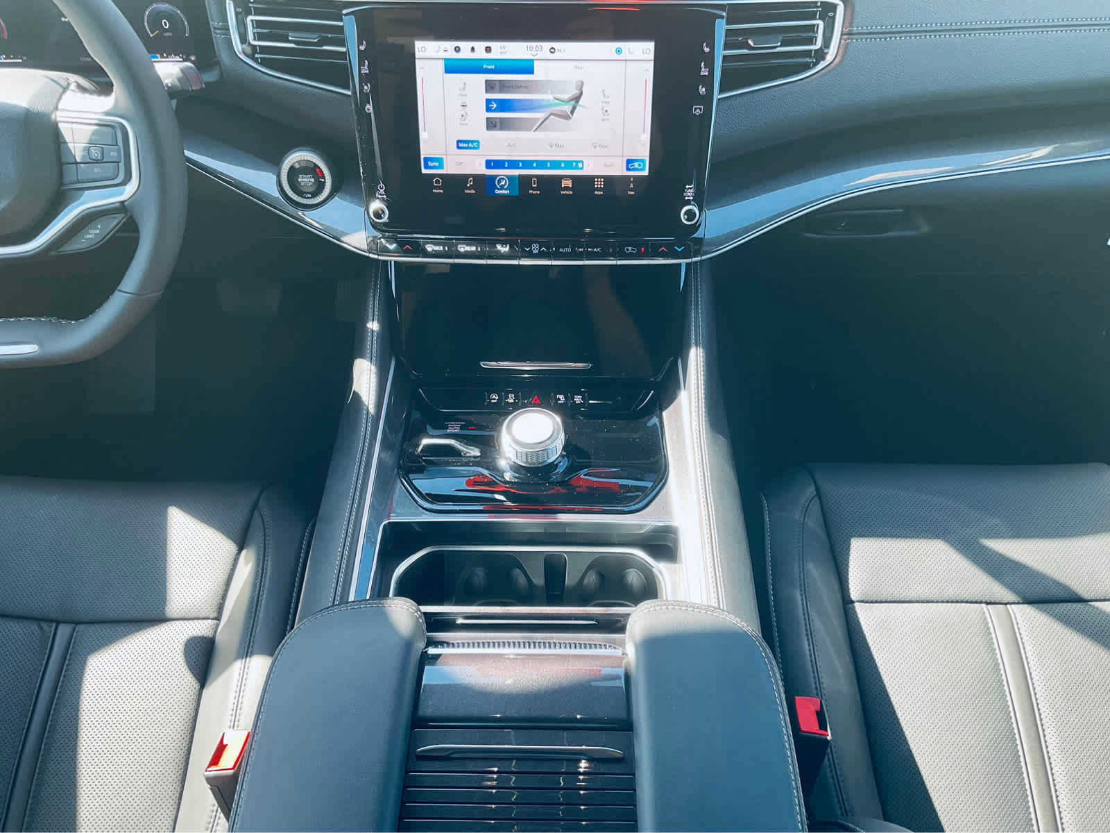 Used 2024 Jeep Wagoneer 4WD image 43