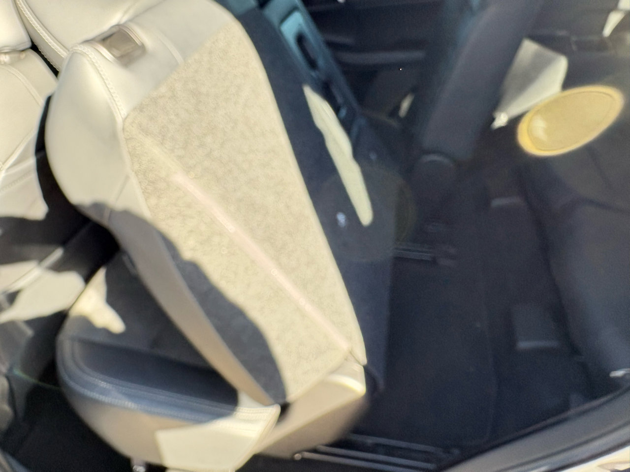 Used 2022 Mitsubishi Outlander SE image 39