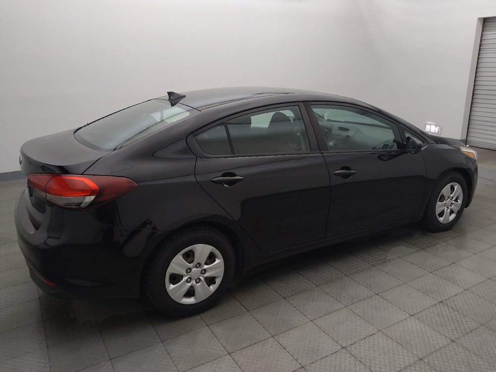 Used 2017 Kia Forte LX FWD image 10