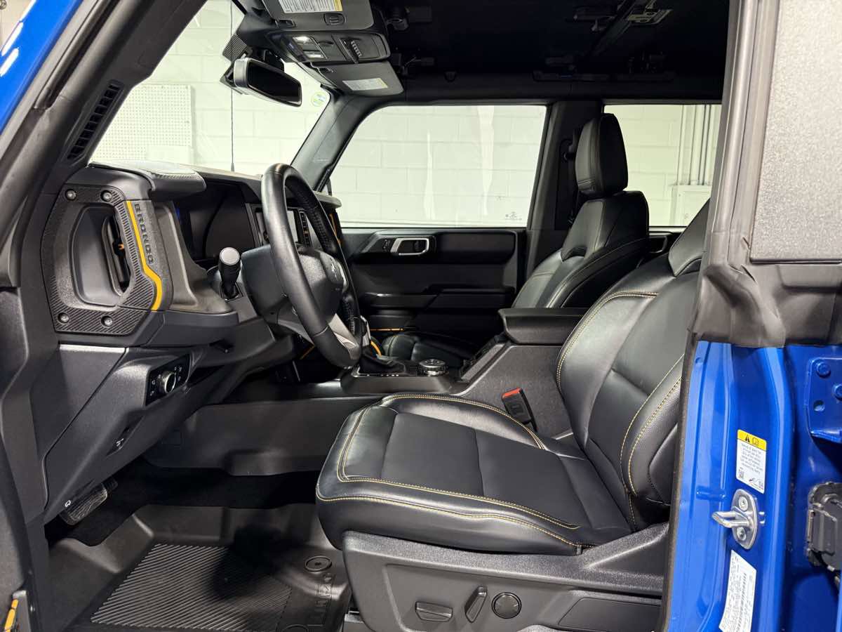 Used 2024 Ford Bronco Badlands image 9