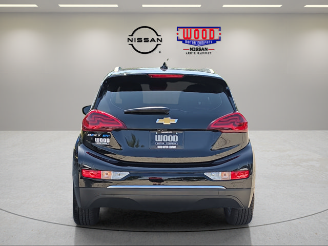 Used 2020 Chevrolet Bolt Premier w/ Infotainment Package FWD image 3