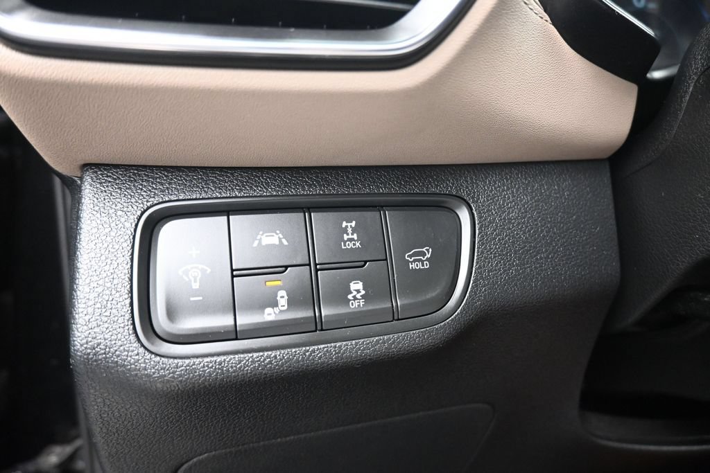 Used 2019 Hyundai Santa Fe Limited AWD/4WD image 27