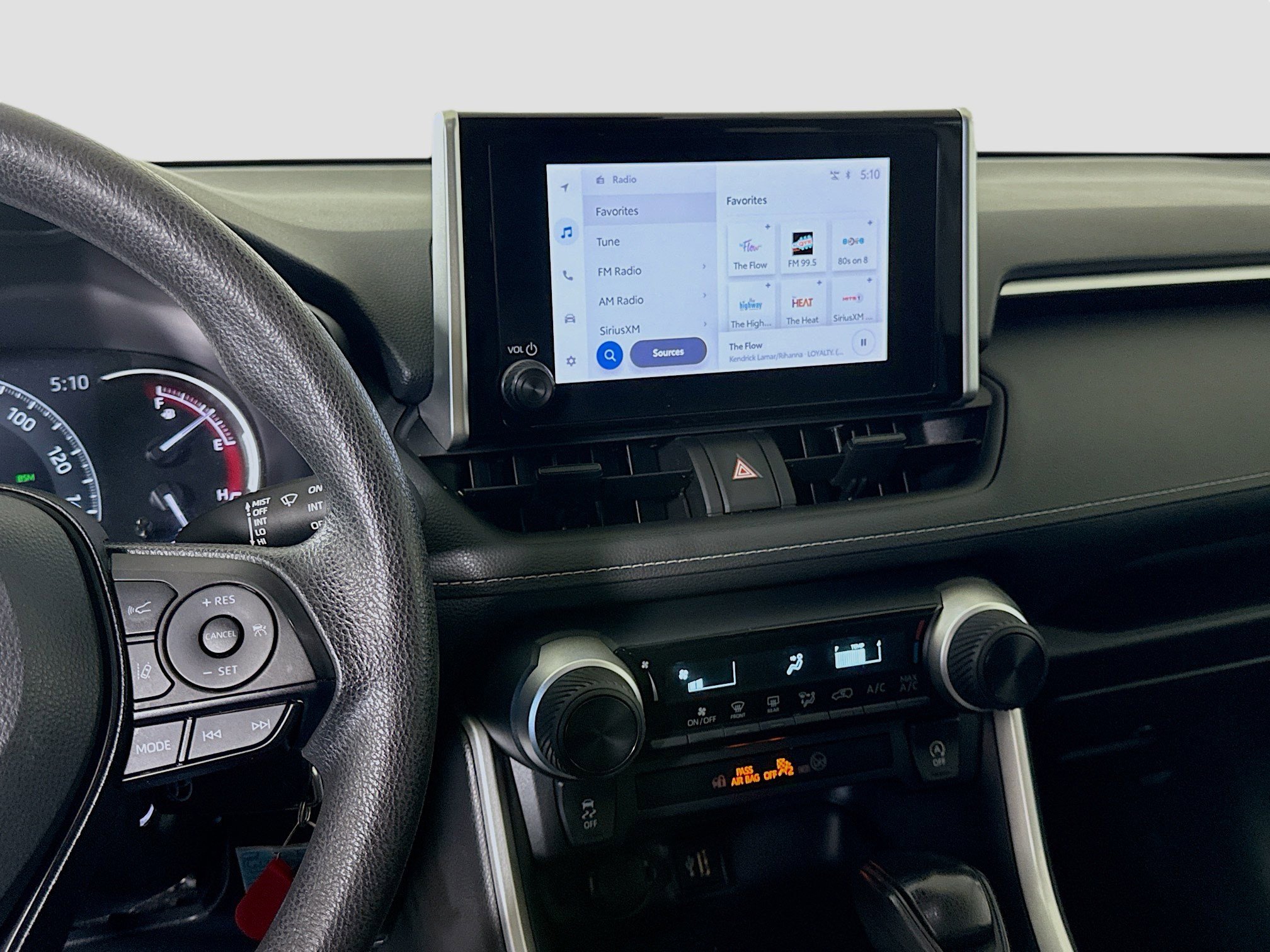 Used 2024 Toyota RAV4 LE image 18