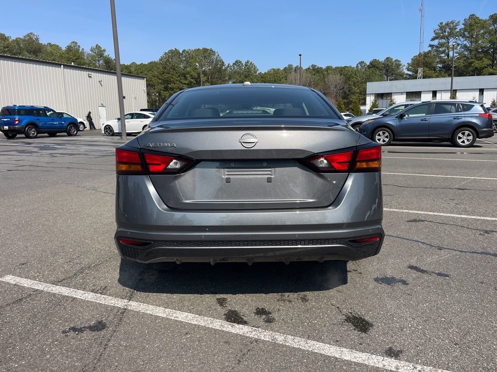 Certified 2025 Nissan Altima 2.5 SV image 6