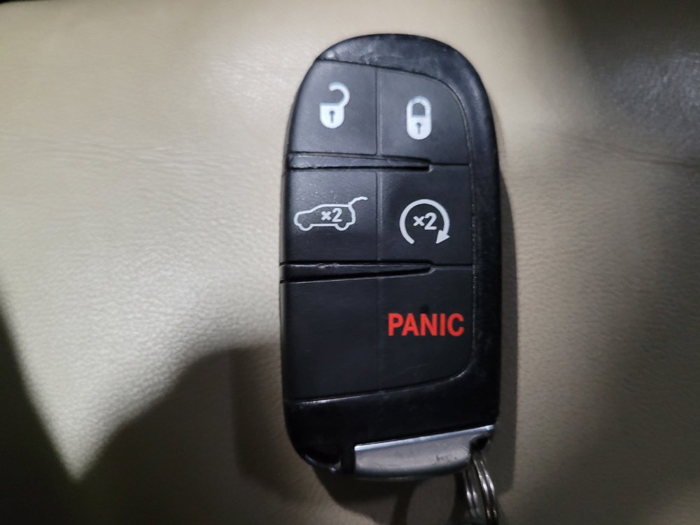 Used 2019 Jeep Grand Cherokee Limited AWD/4WD image 32