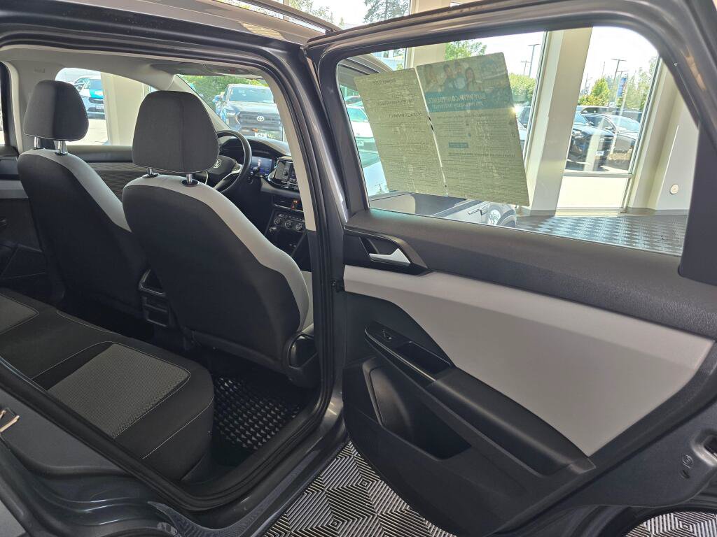 Used 2022 Volkswagen Taos S AWD/4WD image 36