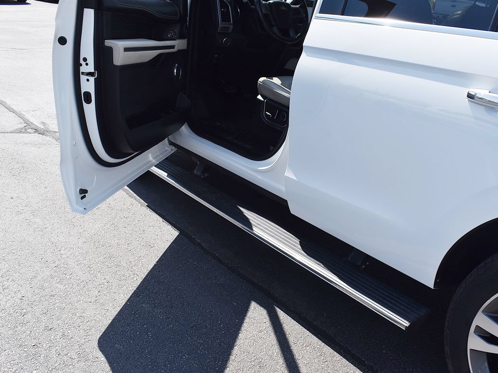 Used 2020 Ford Expedition Platinum AWD/4WD image 16
