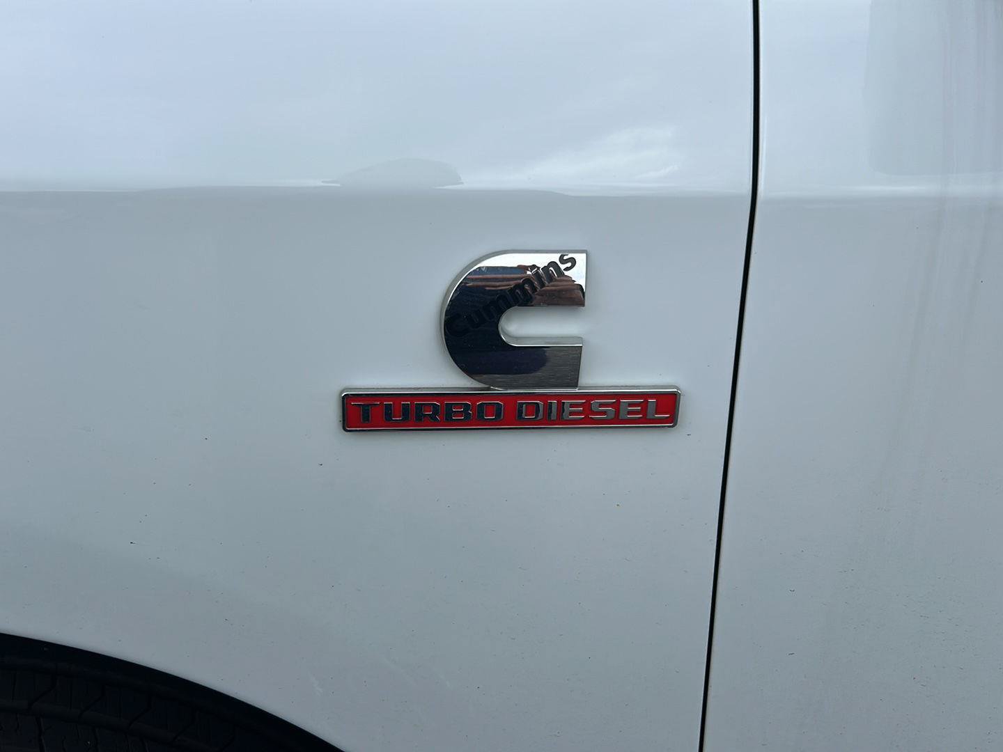 Used 2024 RAM 3500 Big Horn AWD/4WD image 4