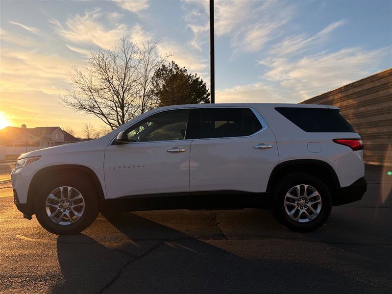 Used 2019 Chevrolet Traverse LS w/ LPO, Floor Liner Package AWD/4WD image 2