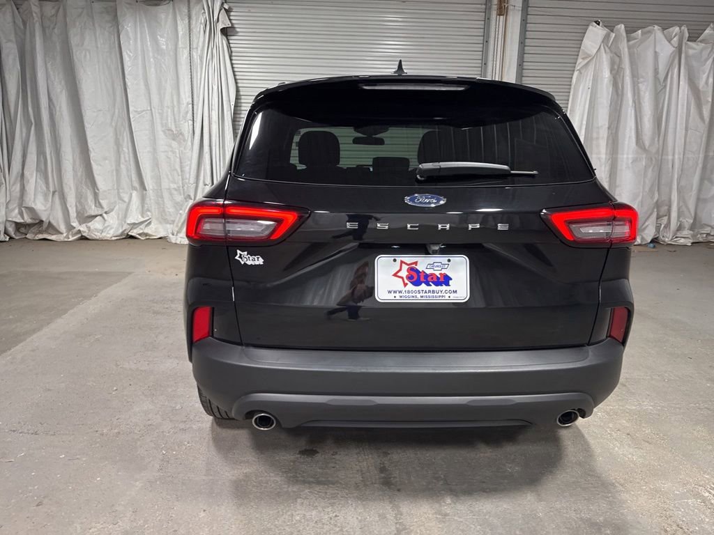 Used 2025 Ford Escape ST-Line FWD image 6