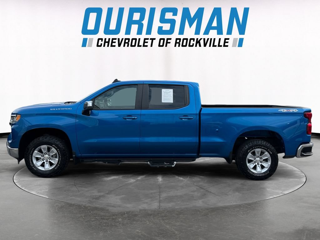 Used 2022 Chevrolet Silverado 1500 LT AWD/4WD image 3
