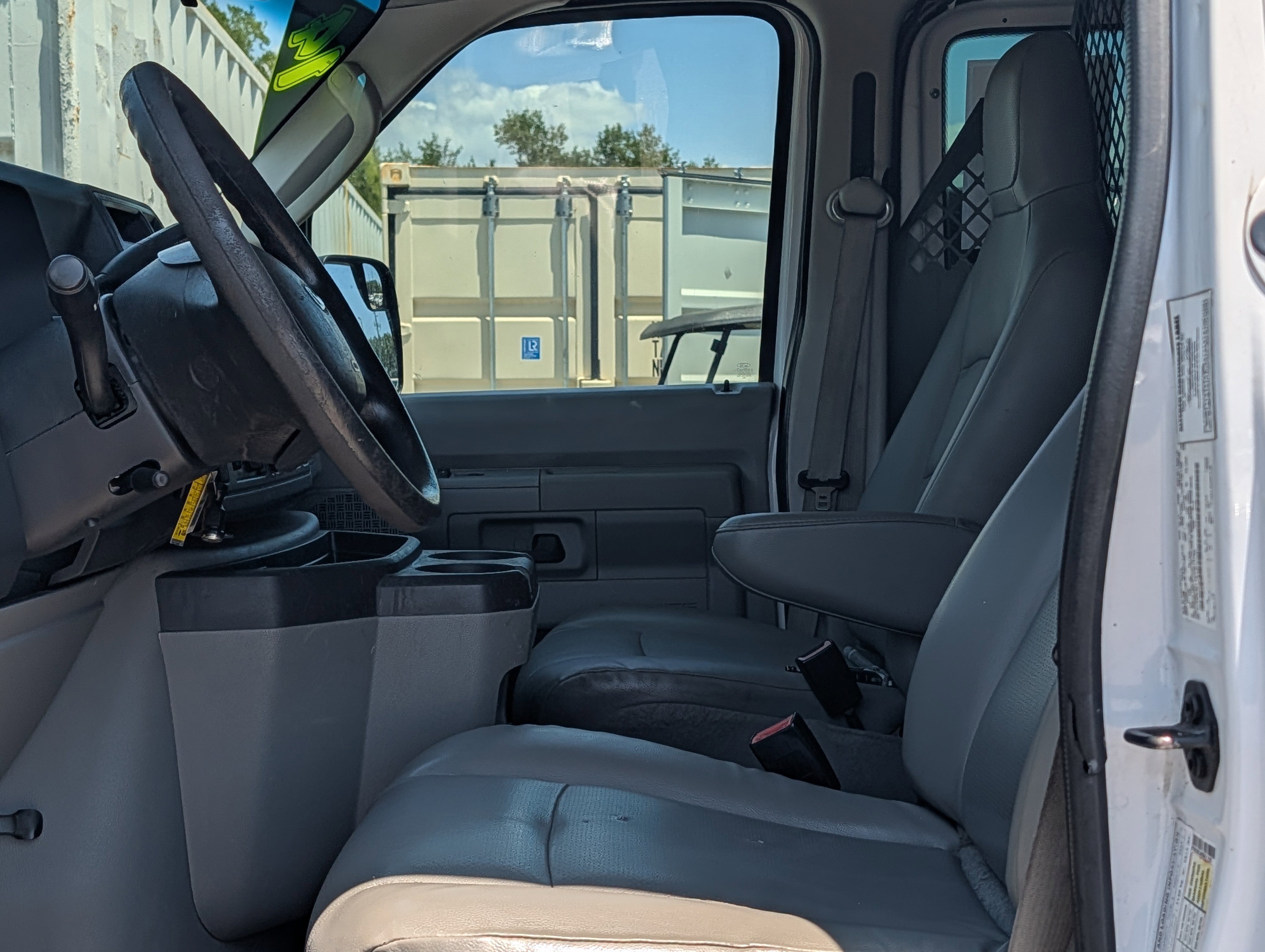 Used 2014 Ford E-250 and Econoline 250 Extended RWD image 18