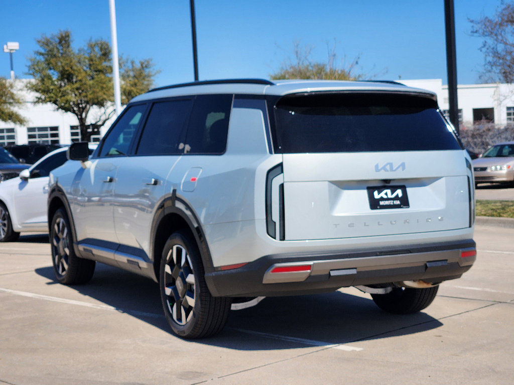 New 2027 Kia Telluride S image 3