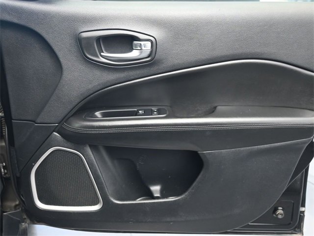Used 2018 Jeep Compass Altitude image 28