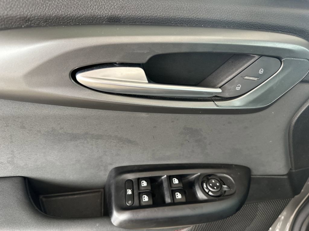 Used 2024 Alfa Romeo Tonale Veloce image 11