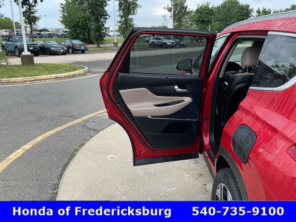 Used 2019 Hyundai Santa Fe Limited AWD/4WD image 15