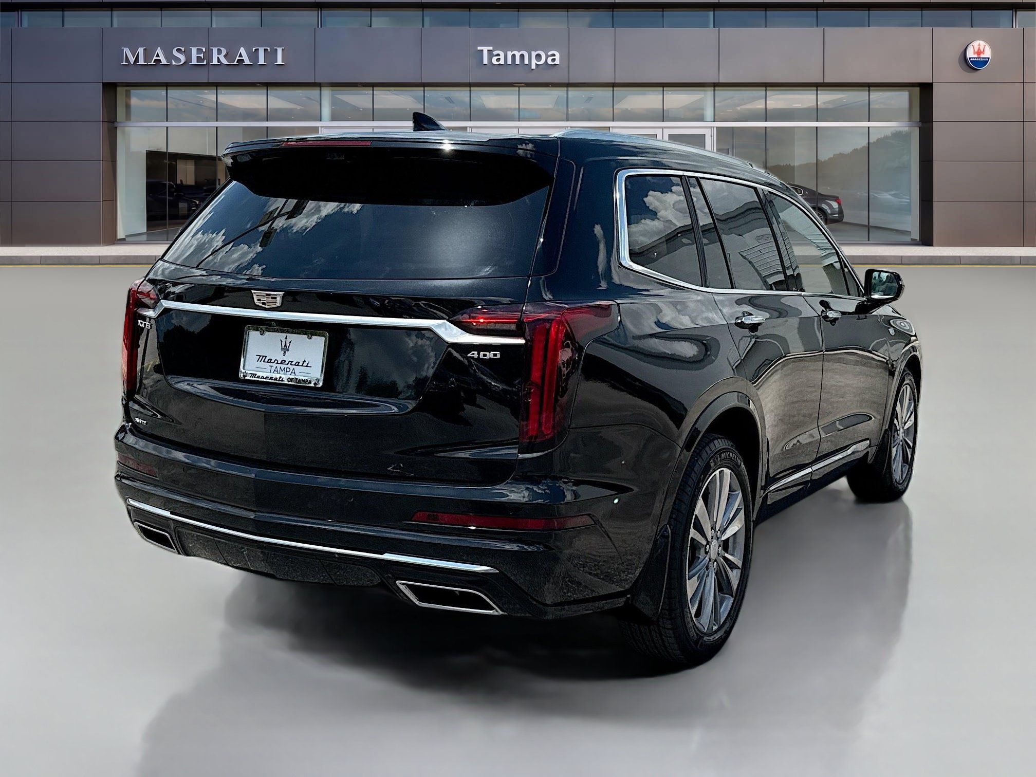 Used 2024 Cadillac XT6 Premium Luxury w/ Platinum Package AWD/4WD image 3