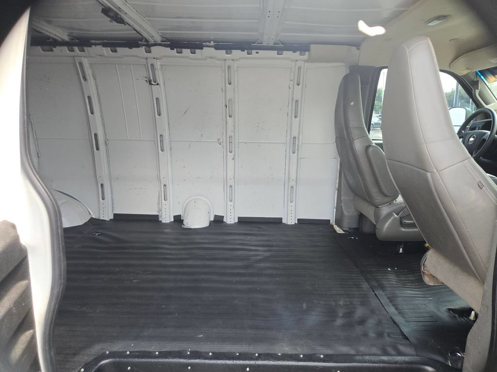 Used 2021 Chevrolet Express 2500 Extended w/ Driver Convenience Package RWD image 18