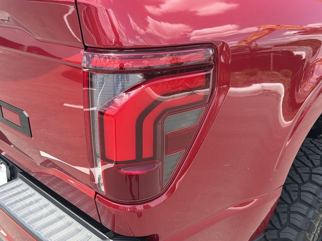 Used 2025 Ford F150 Lariat w/ Equipment Group 501A Mid AWD/4WD image 8