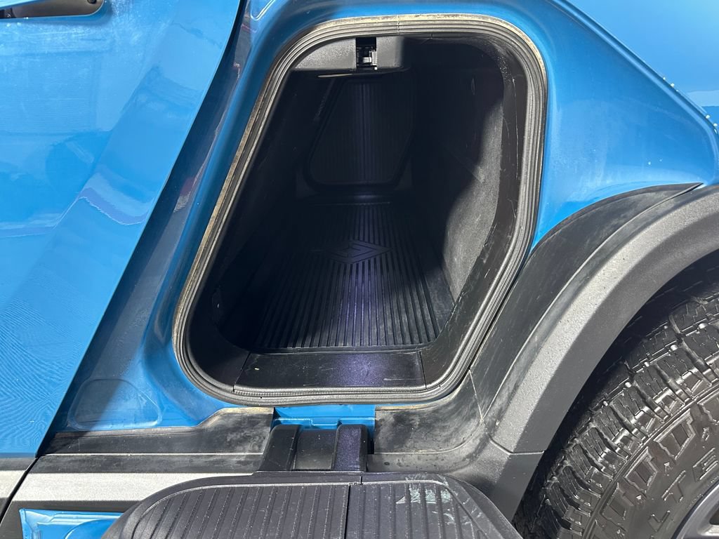 Used 2022 Rivian R1T Adventure AWD/4WD image 6