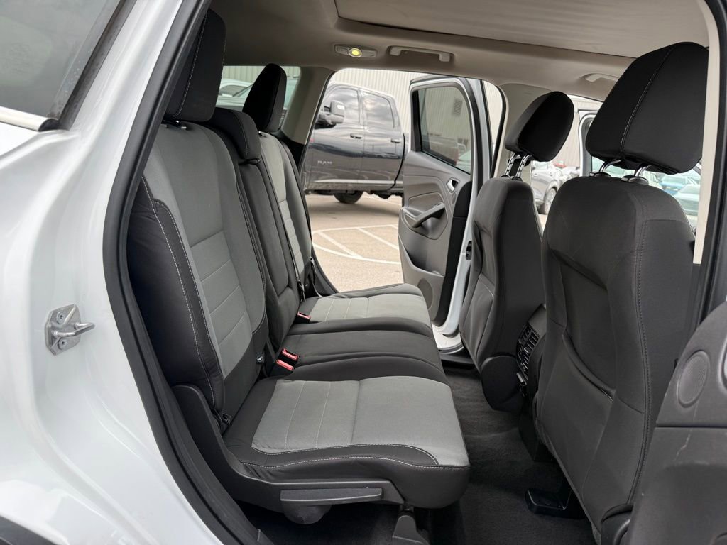 Used 2016 Ford Escape SE w/ Equipment Group 201A image 17