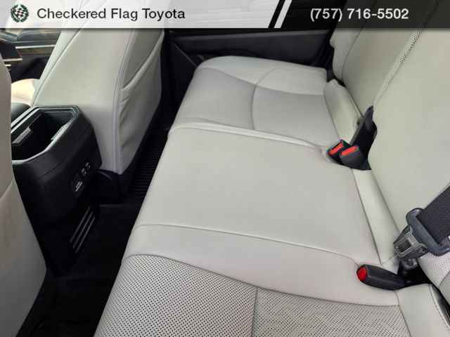 Used 2024 Toyota Tacoma Limited w/ Limited Package (LT) AWD/4WD image 41