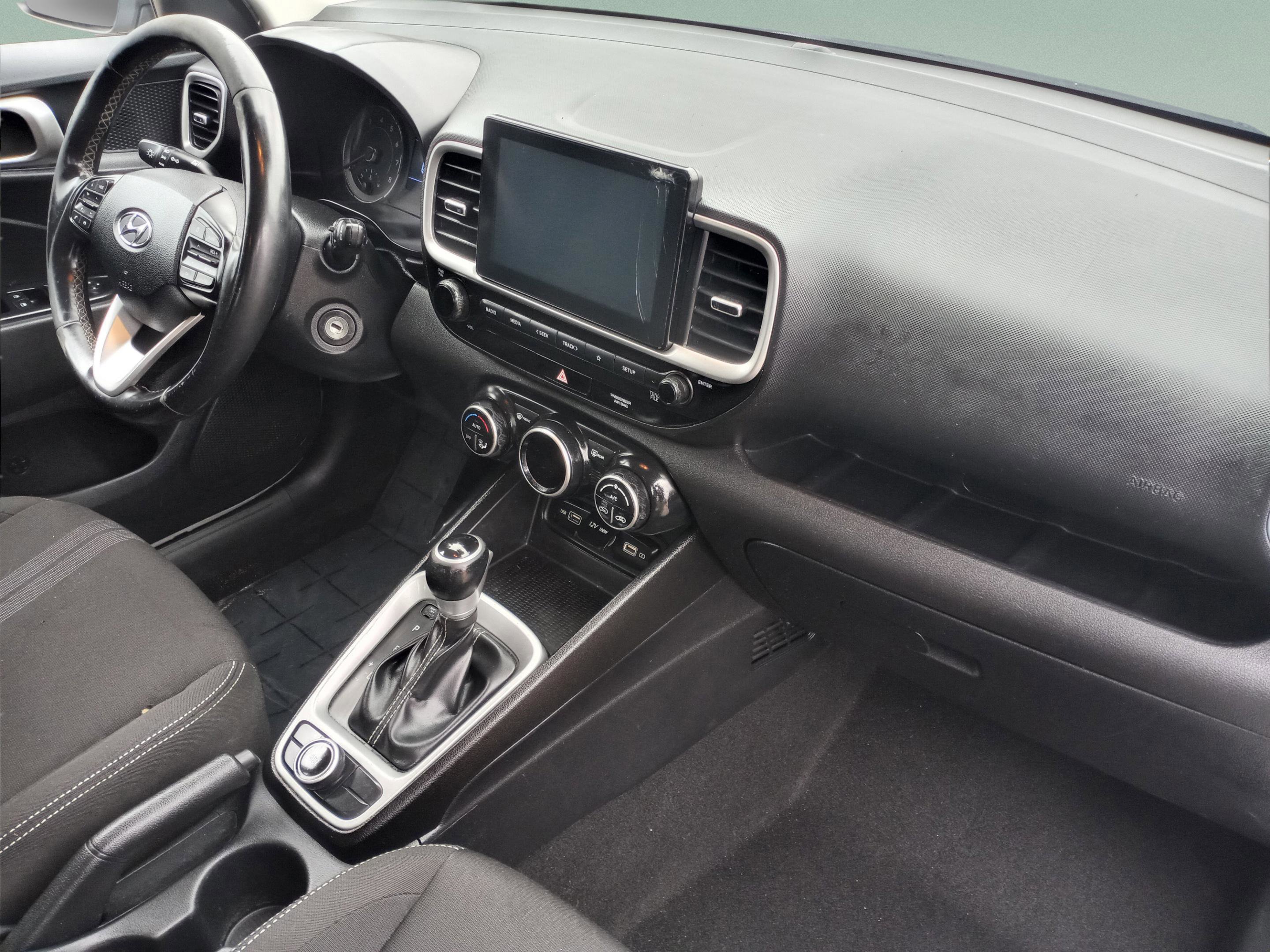 Used 2022 Hyundai Venue SEL w/ Cargo Package image 35