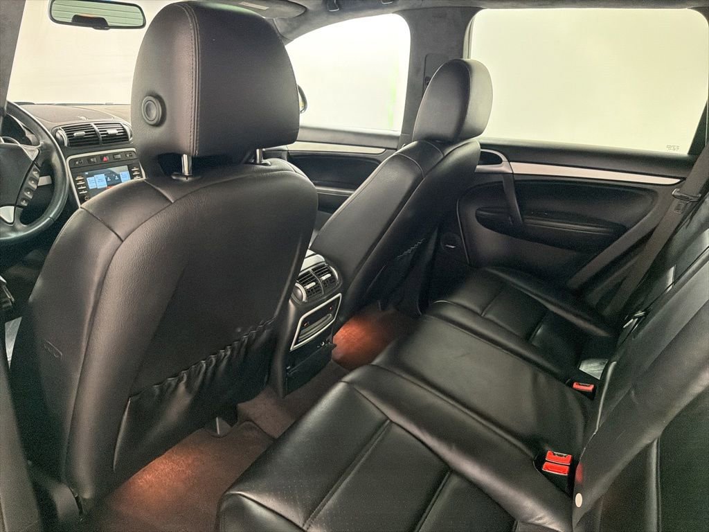 Used 2006 Porsche Cayenne Turbo AWD/4WD image 21