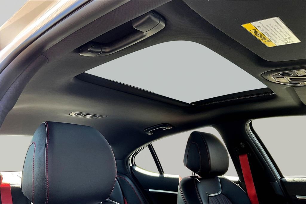 Used 2023 Genesis G70 2.0T w/ Sport Prestige Package image 26