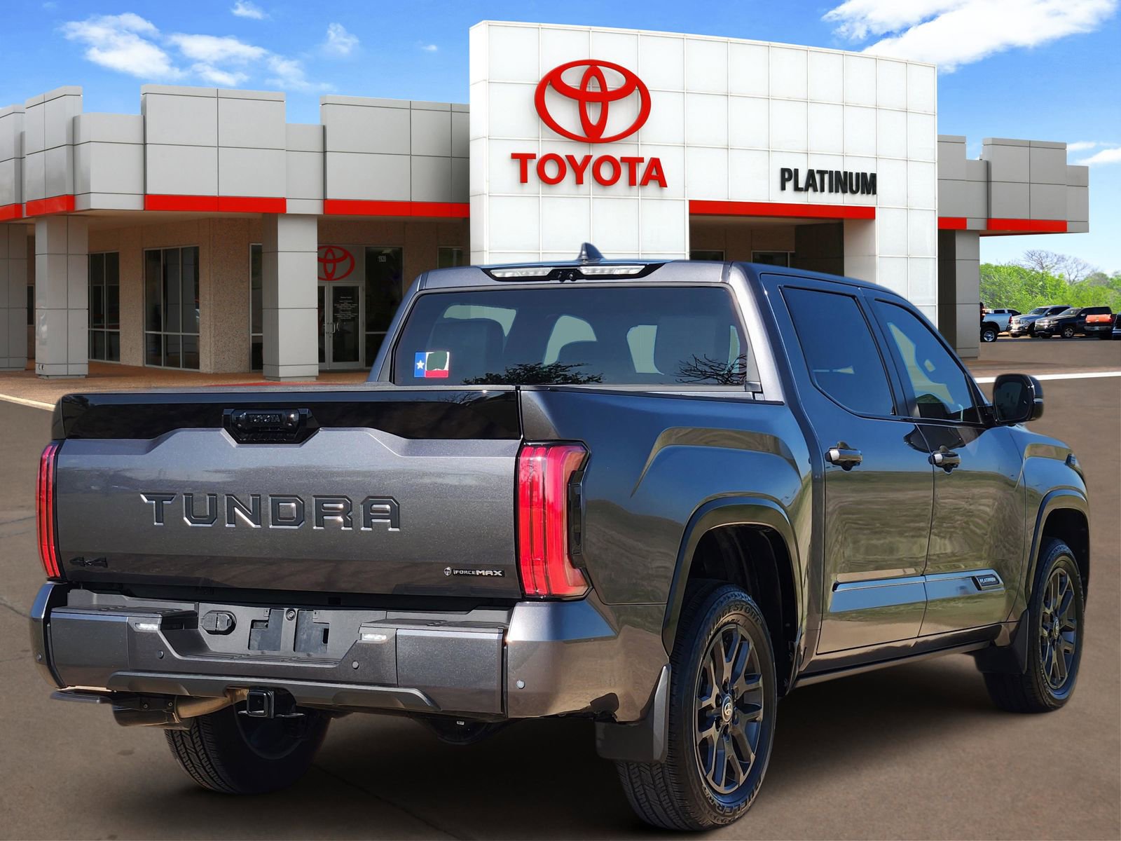 Used 2025 Toyota Tundra Platinum image 4