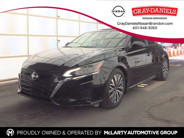 Used 2024 Nissan Altima 2.5 SV w/ SV Premium Package