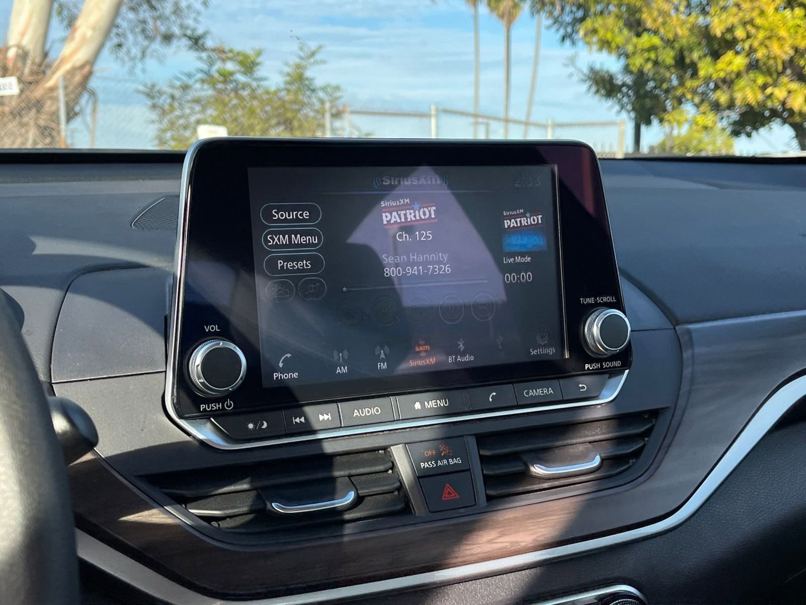 Used 2025 Nissan Altima 2.5 SV image 21