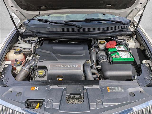Used 2013 Lincoln MKT AWD image 26