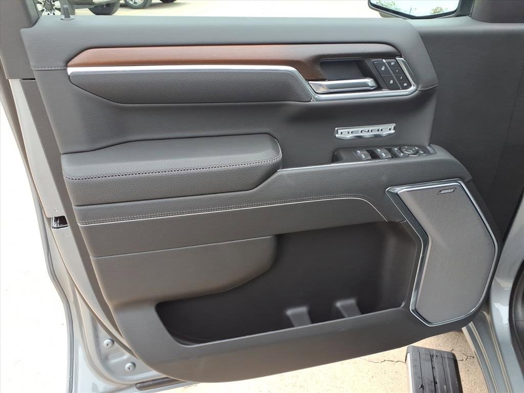 New 2026 GMC Sierra 1500 Denali w/ Denali Reserve Package image 16