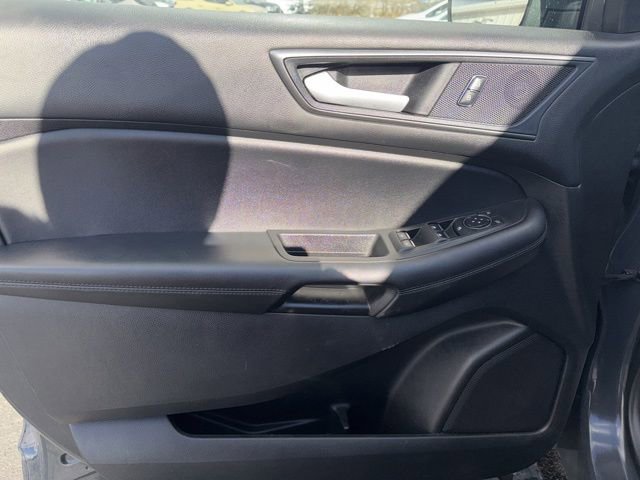 Used 2021 Ford Edge SE image 10