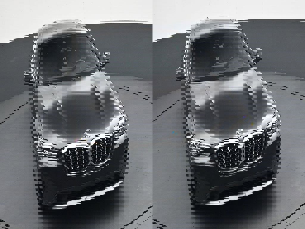 Used 2025 BMW X4 xDrive30i image 25