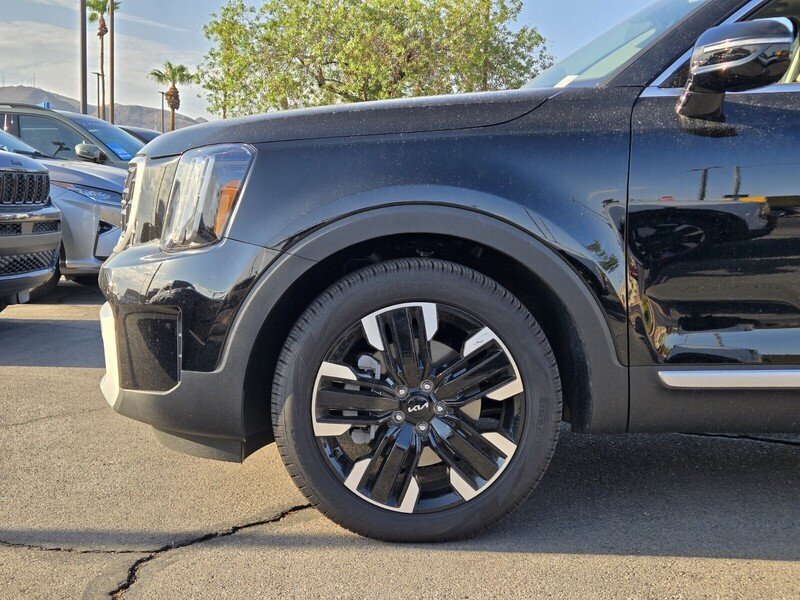 Certified 2025 Kia Telluride SX FWD image 10