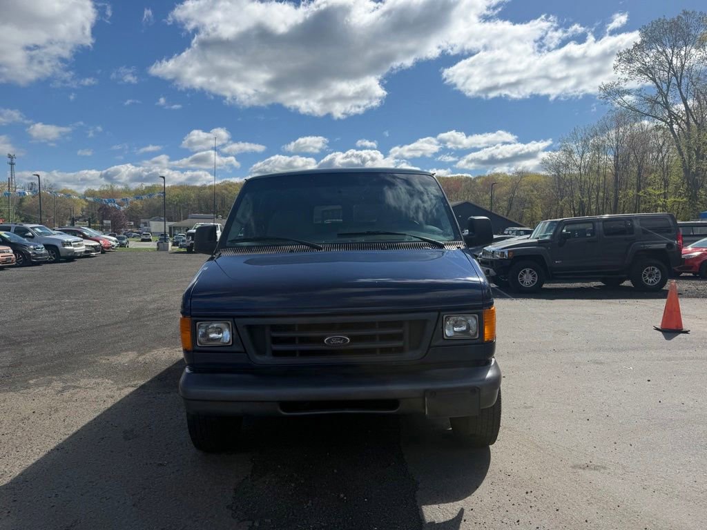Used 2007 Ford E-350 and Econoline 350 Extended Wagon Super Duty RWD image 2