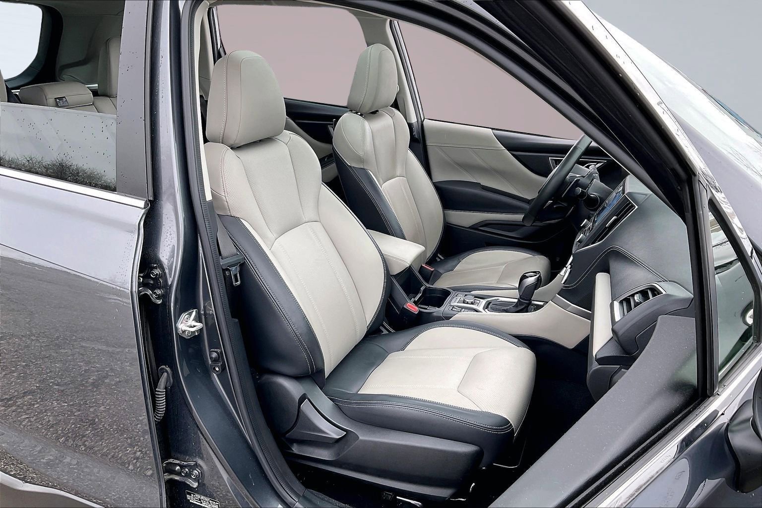 Used 2023 Subaru Forester Limited image 6