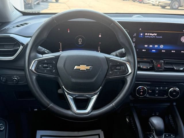Certified 2025 Chevrolet TrailBlazer LT w/ Convenience Package FWD image 18