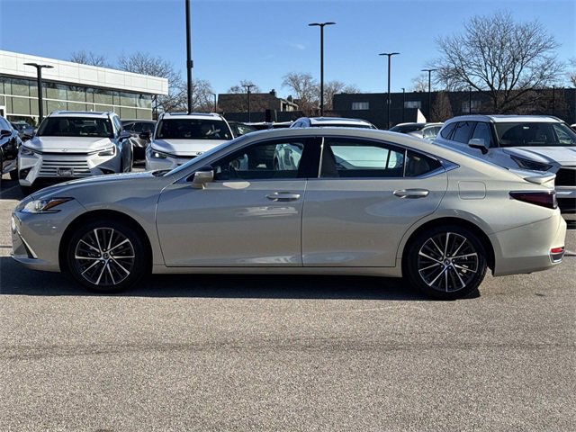Certified 2025 Lexus ES 300h F Sport image 8