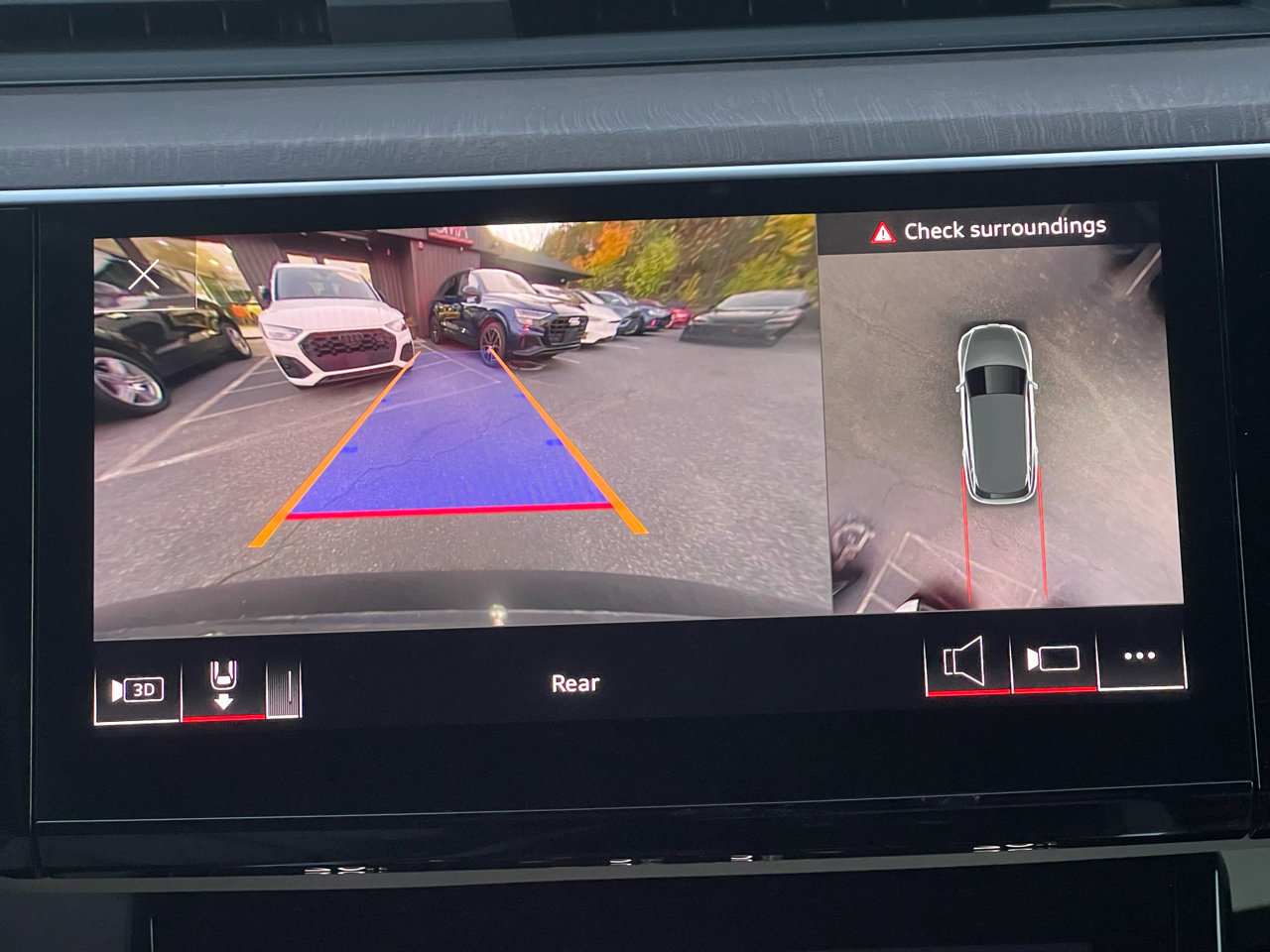 Used 2023 Audi e-tron Premium w/ Convenience Plus Package image 50