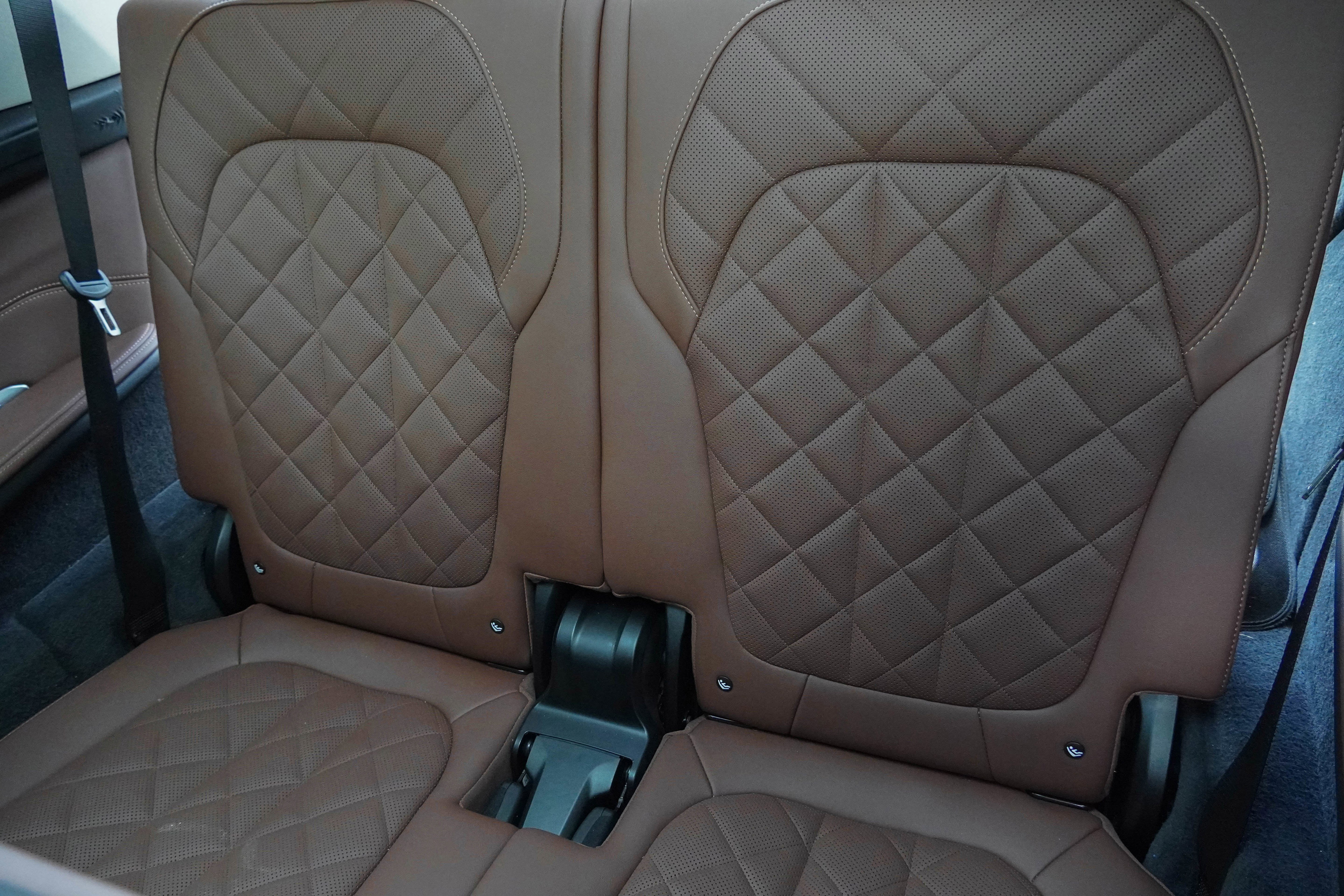 Certified 2024 BMW X7 xDrive40i w/ Premium Package image 39