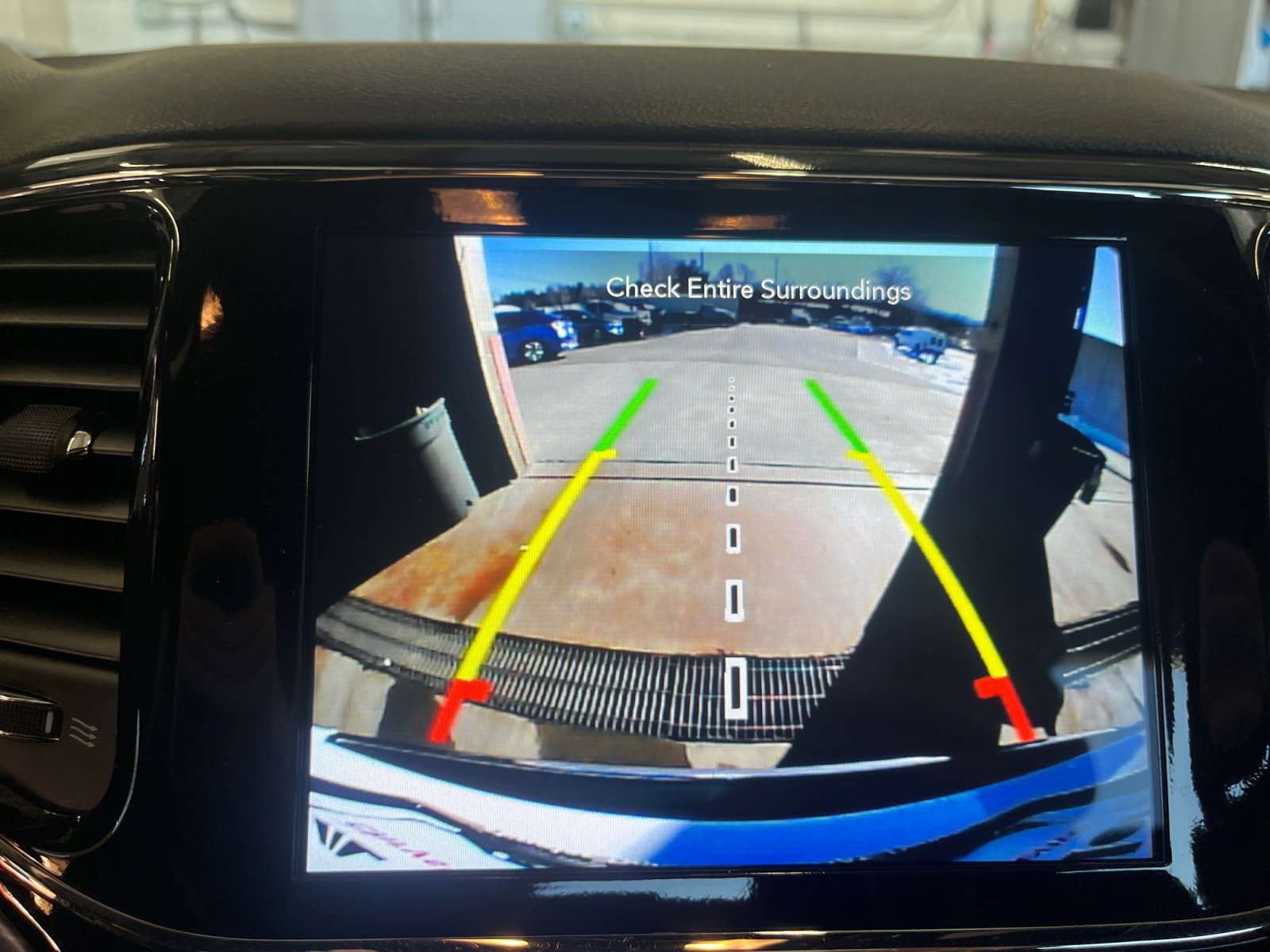 Used 2022 Jeep Grand Cherokee Limited image 17