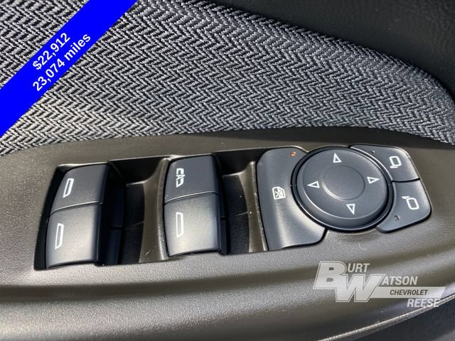 Used 2025 Chevrolet TrailBlazer LT w/ LT Cold Weather Package AWD/4WD image 14