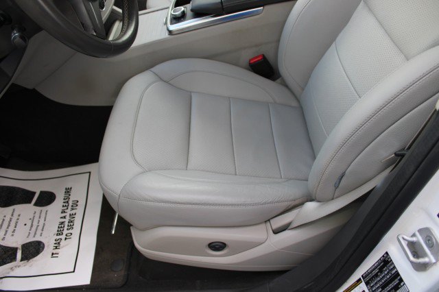 Used 2014 Mercedes-Benz ML 350 BlueTEC 4MATIC w/ Premium 1 Package image 13