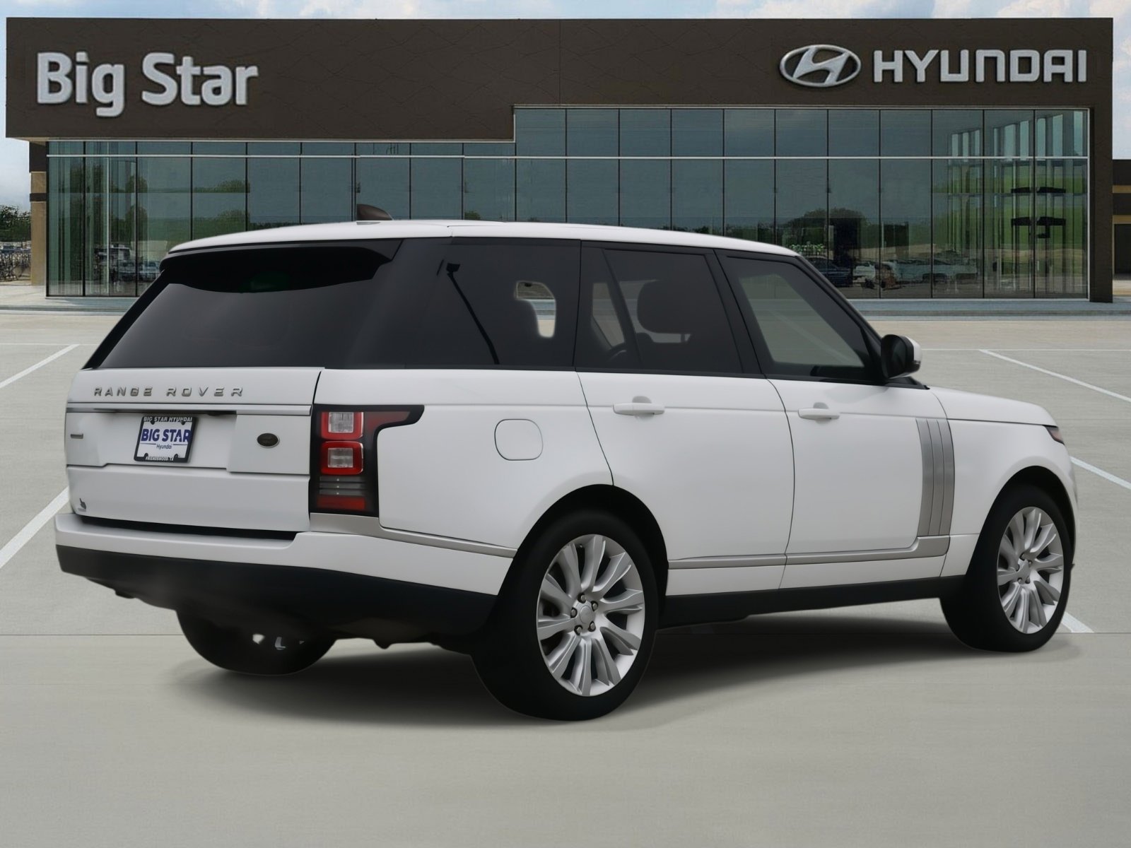 Used 2017 Land Rover Range Rover Supercharged image 4