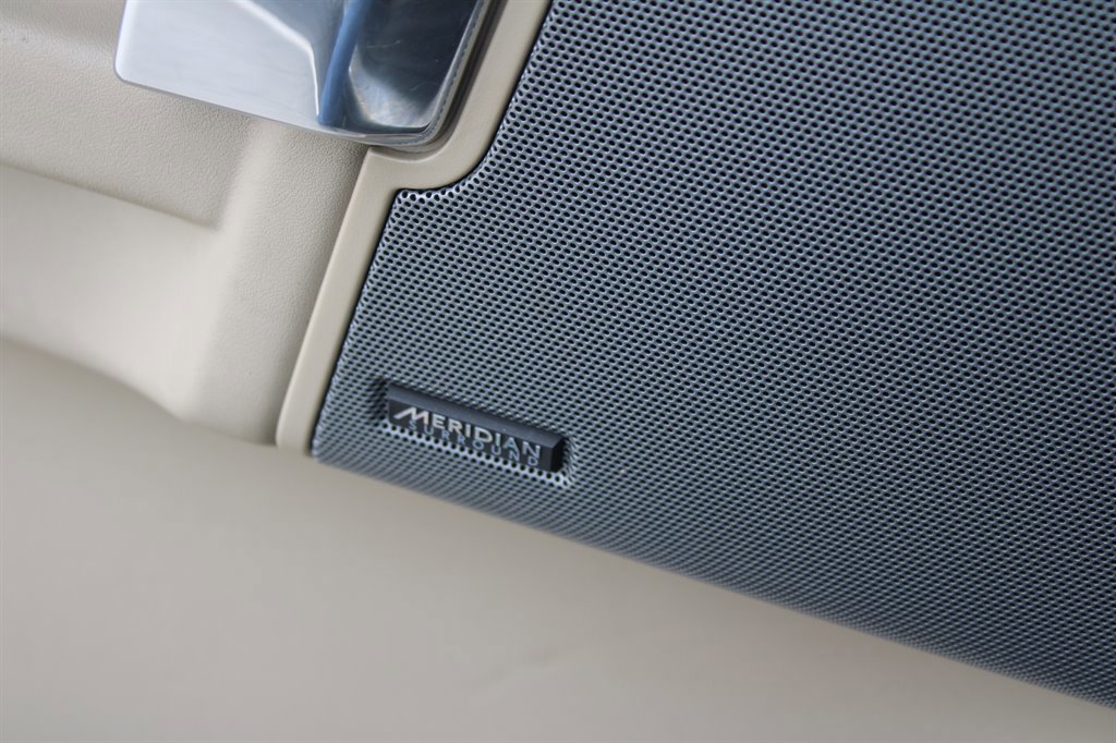 Used 2015 Land Rover LR4 HSE LUX image 38